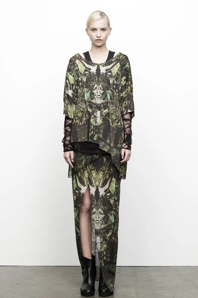 Look 10